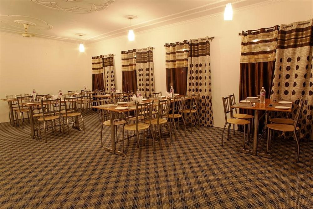 Sheesha Residency Srīnagar Exterior foto