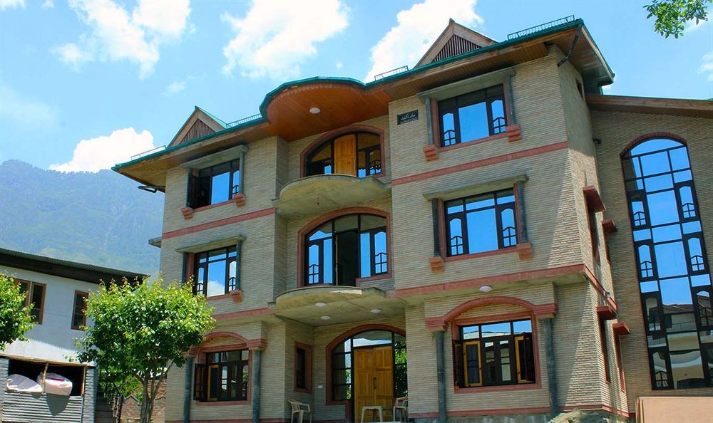 Sheesha Residency Srīnagar Exterior foto